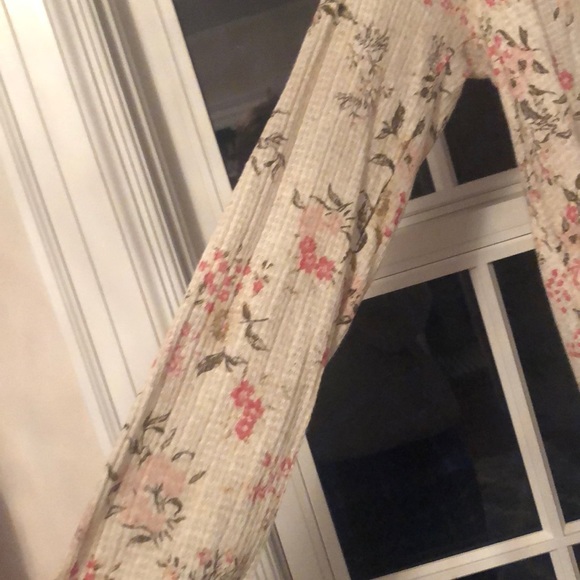 Long sleeve floral shirt - Picture 5 of 7